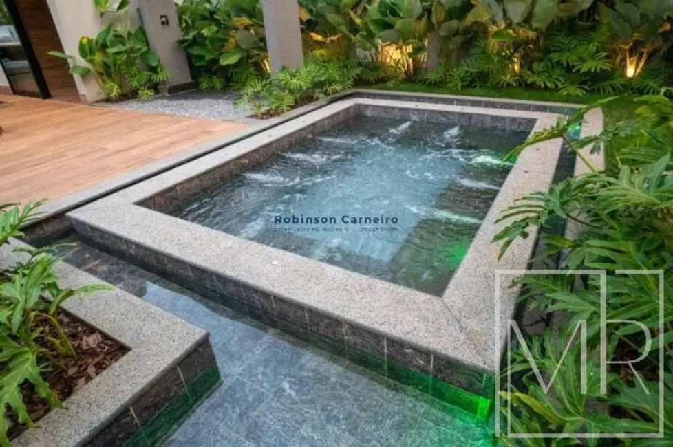 Foto 3 de Casa com 7 quartos à venda, 831m2 em Riviera de São Lourenço, Bertioga - SP