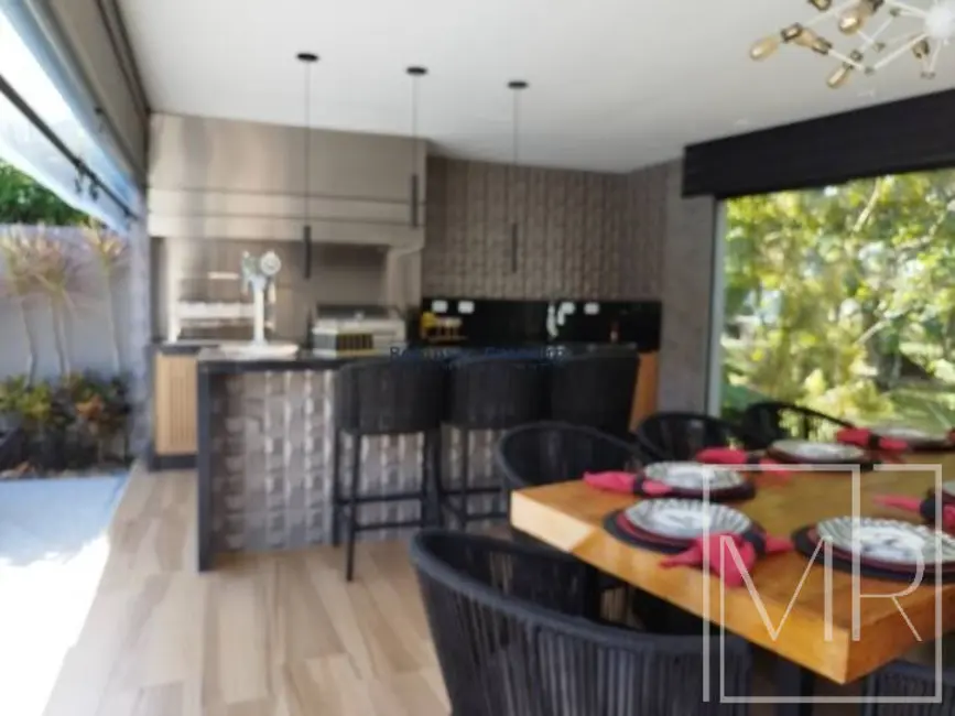 Casa com 6 quartos à venda, 327m2 em Riviera de São Lourenço, Bertioga - SP - imagem 3 Foto 3 de Casa com 6 quartos à venda, 327m2 em Riviera de São Lourenço, Bertioga - SP