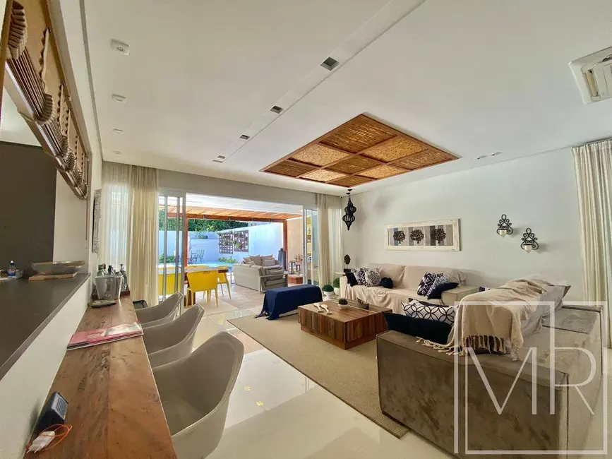 Casa com 5 quartos à venda, 404m2 em Riviera de São Lourenço, Bertioga - SP - imagem 1 Foto 1 de Casa com 5 quartos à venda, 404m2 em Riviera de São Lourenço, Bertioga - SP