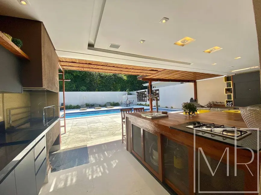 Casa com 5 quartos à venda, 404m2 em Riviera de São Lourenço, Bertioga - SP - imagem 6 Foto 6 de Casa com 5 quartos à venda, 404m2 em Riviera de São Lourenço, Bertioga - SP