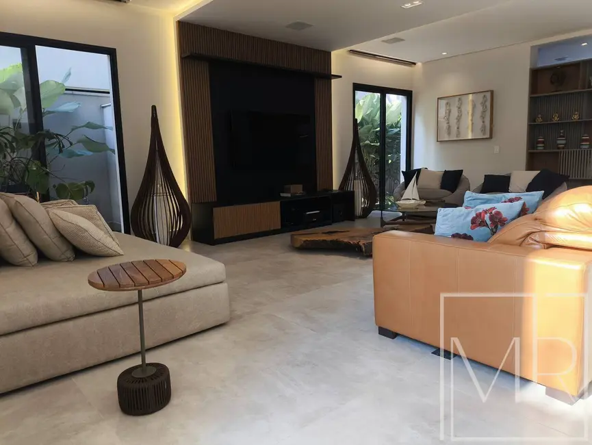 Foto 4 de Casa com 6 quartos à venda, 450m2 em Riviera de São Lourenço, Bertioga - SP