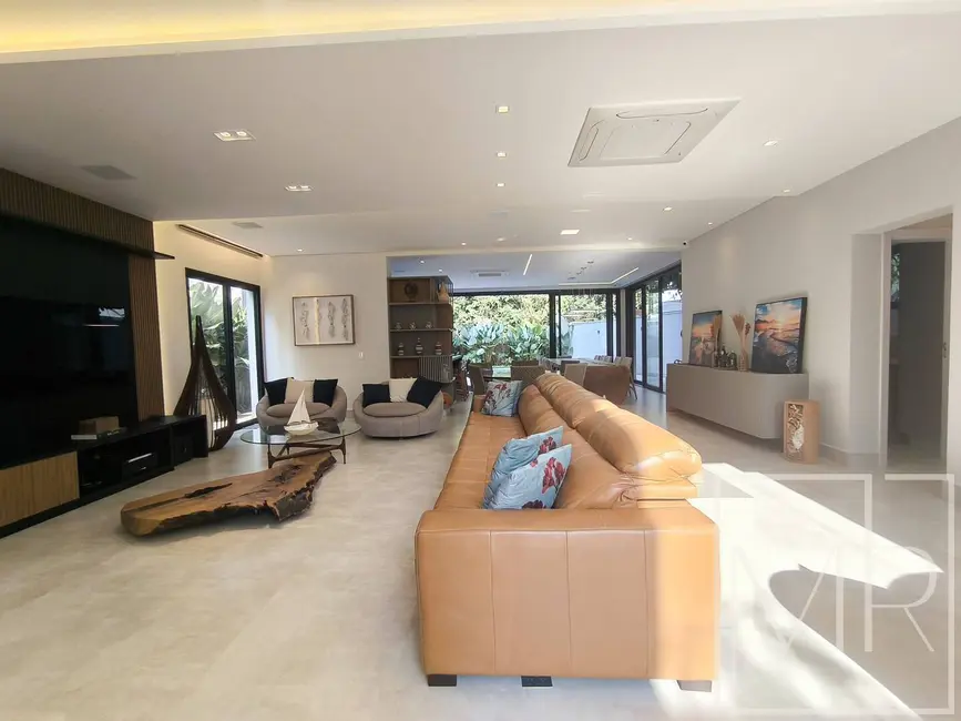 Foto 2 de Casa com 6 quartos à venda, 450m2 em Riviera de São Lourenço, Bertioga - SP