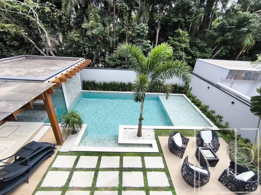 Casa com 6 quartos à venda, 492m2 em Riviera de São Lourenço, Bertioga - SP - imagem 2 Foto 2 de Casa com 6 quartos à venda, 492m2 em Riviera de São Lourenço, Bertioga - SP