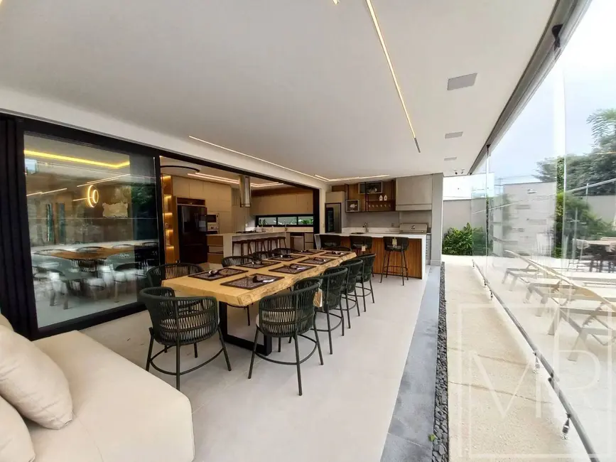 Casa com 6 quartos à venda, 455m2 em Riviera de São Lourenço, Bertioga - SP - imagem 6 Foto 6 de Casa com 6 quartos à venda, 455m2 em Riviera de São Lourenço, Bertioga - SP