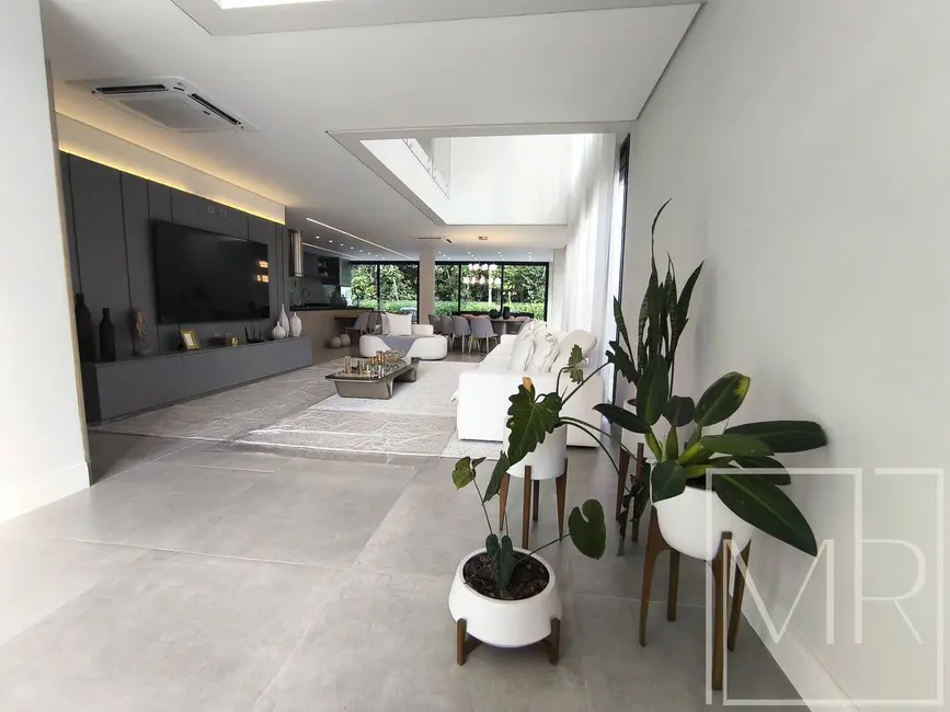 Foto 3 de Casa com 6 quartos à venda, 420m2 em Riviera de São Lourenço, Bertioga - SP