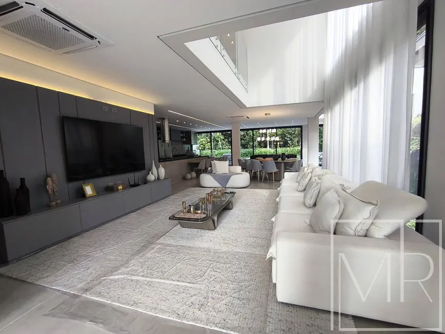 Foto 2 de Casa com 6 quartos à venda, 420m2 em Riviera de São Lourenço, Bertioga - SP