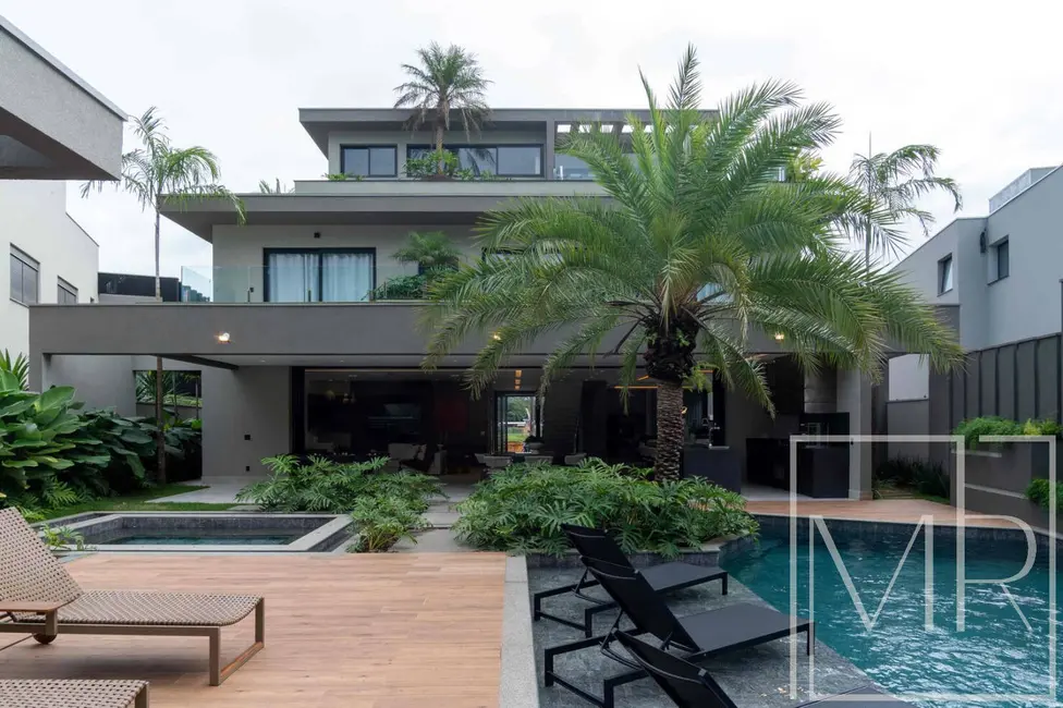 Casa com 7 quartos à venda, 670m2 em Riviera de São Lourenço, Bertioga - SP - imagem 1 Foto 1 de Casa com 7 quartos à venda, 670m2 em Riviera de São Lourenço, Bertioga - SP