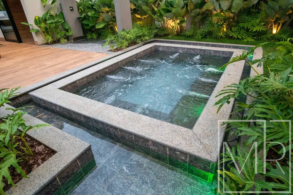 Casa com 7 quartos à venda, 670m2 em Riviera de São Lourenço, Bertioga - SP - imagem 5 Foto 5 de Casa com 7 quartos à venda, 670m2 em Riviera de São Lourenço, Bertioga - SP