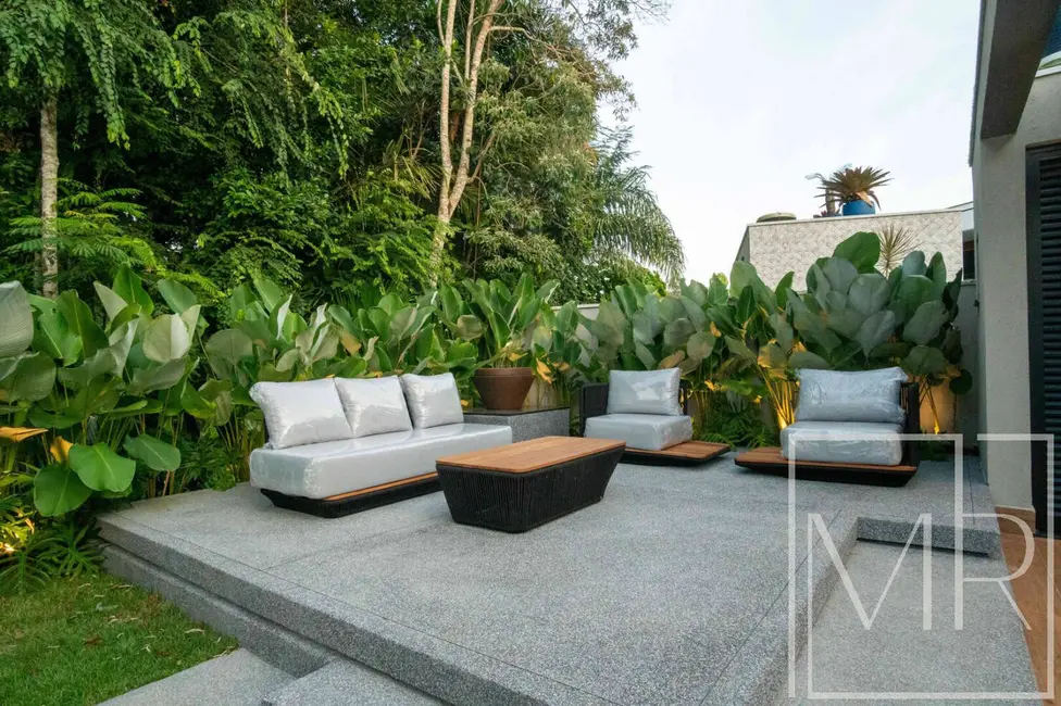 Casa com 7 quartos à venda, 670m2 em Riviera de São Lourenço, Bertioga - SP - imagem 8 Foto 8 de Casa com 7 quartos à venda, 670m2 em Riviera de São Lourenço, Bertioga - SP