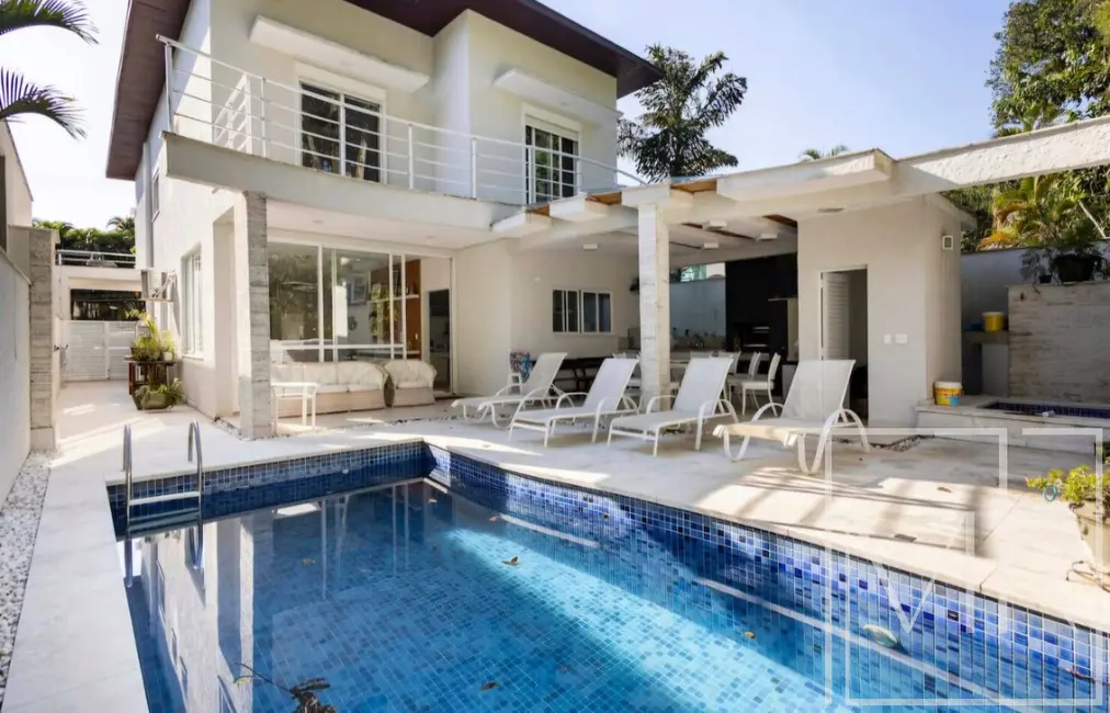 Foto 2 de Casa com 6 quartos à venda, 326m2 em Riviera de São Lourenço, Bertioga - SP