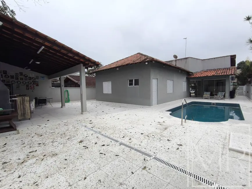 Foto 1 de Casa com 3 quartos à venda, 170m2 em Riviera de São Lourenço, Bertioga - SP