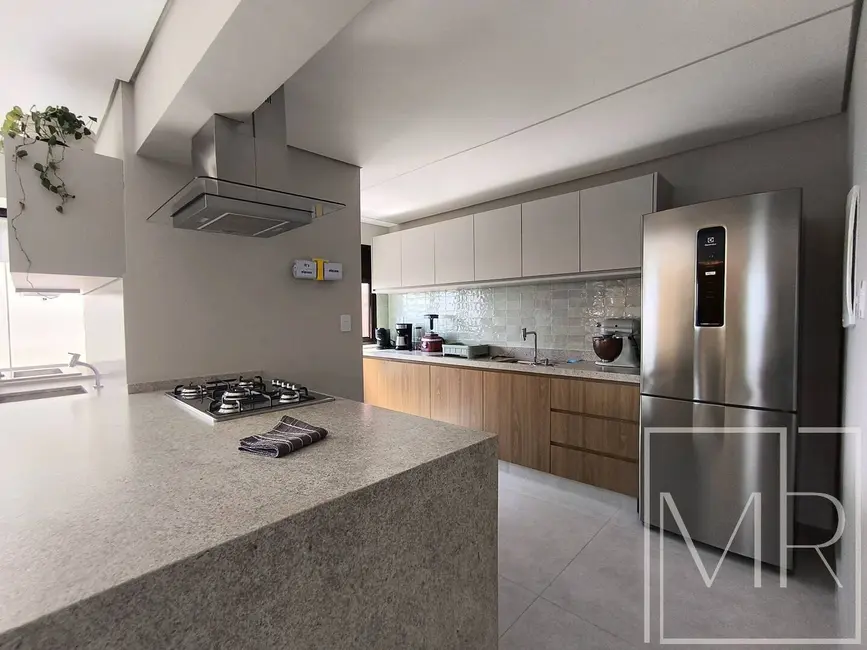 Foto 4 de Apartamento com 3 quartos à venda, 112m2 em Riviera de São Lourenço, Bertioga - SP