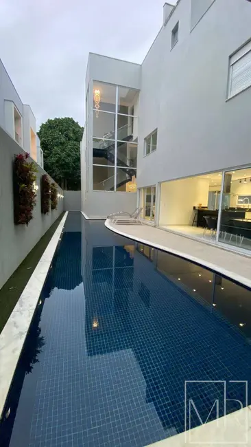 Casa com 5 quartos à venda, 367m2 em Riviera de São Lourenço, Bertioga - SP - imagem 4 Foto 4 de Casa com 5 quartos à venda, 367m2 em Riviera de São Lourenço, Bertioga - SP
