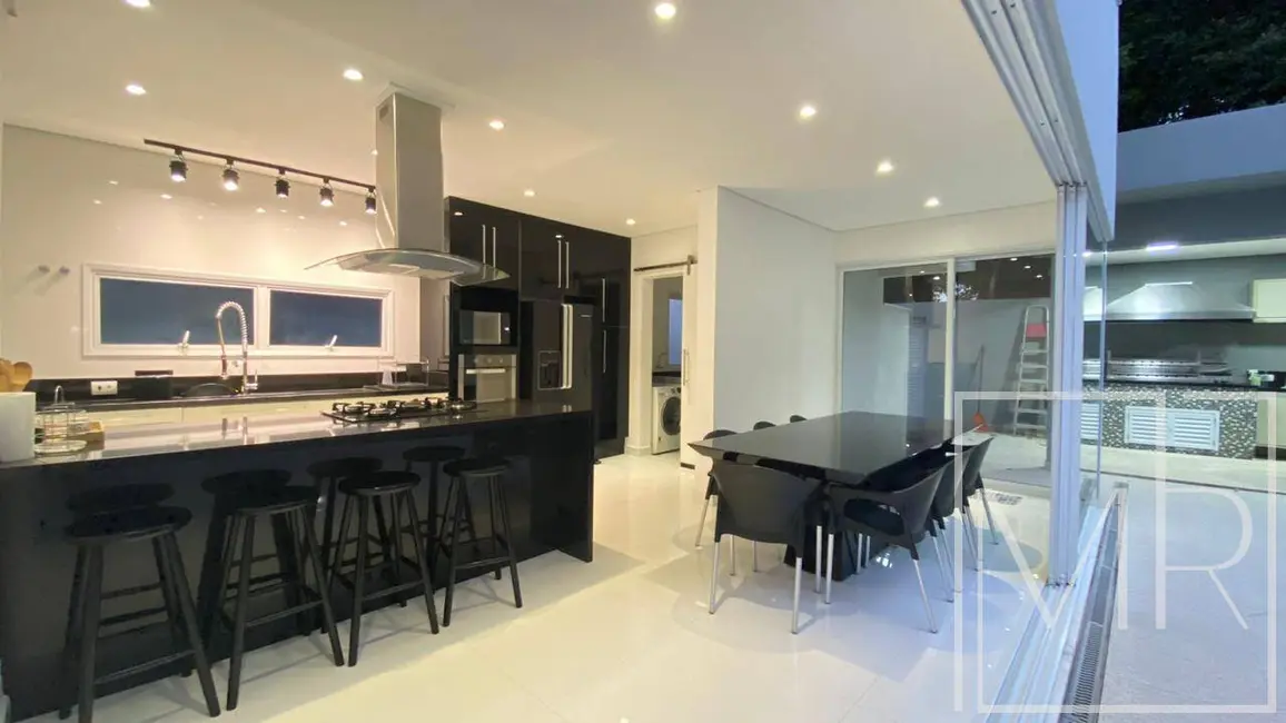 Casa com 5 quartos à venda, 367m2 em Riviera de São Lourenço, Bertioga - SP - imagem 5 Foto 5 de Casa com 5 quartos à venda, 367m2 em Riviera de São Lourenço, Bertioga - SP