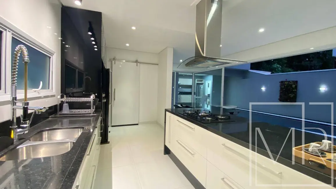Casa com 5 quartos à venda, 367m2 em Riviera de São Lourenço, Bertioga - SP - imagem 6 Foto 6 de Casa com 5 quartos à venda, 367m2 em Riviera de São Lourenço, Bertioga - SP