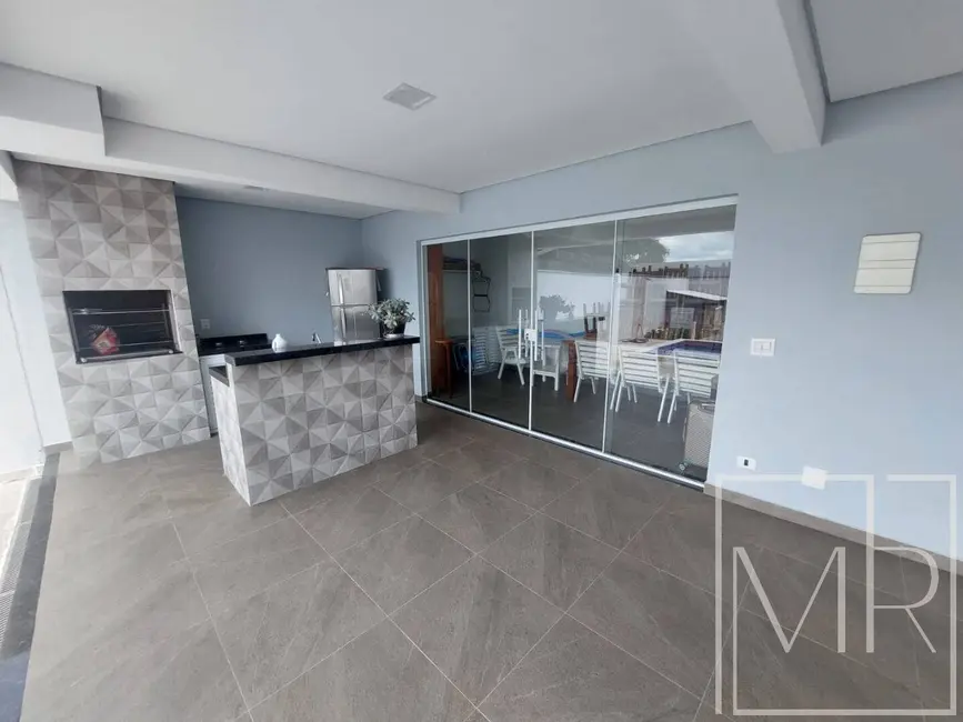 Casa com 3 quartos à venda, 320m2 em Jardim dos Pinheiros, Atibaia - SP - imagem 4 Foto 4 de Casa com 3 quartos à venda, 320m2 em Jardim dos Pinheiros, Atibaia - SP
