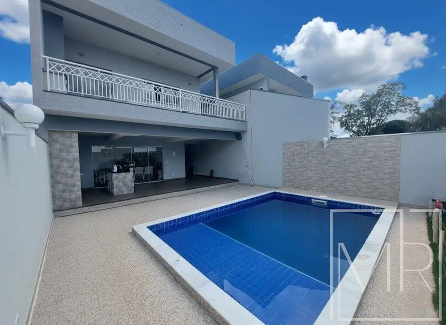 Casa com 3 quartos à venda, 320m2 em Jardim dos Pinheiros, Atibaia - SP - imagem 1 Foto 1 de Casa com 3 quartos à venda, 320m2 em Jardim dos Pinheiros, Atibaia - SP