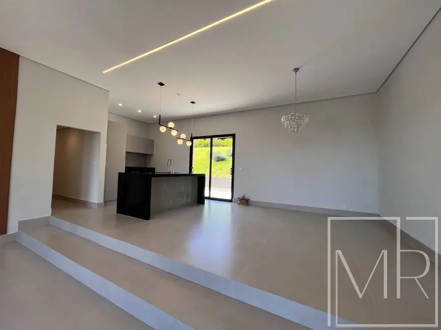 Casa com 4 quartos à venda e para alugar, 1000m2 em Condomínio Flamboyant-B, Atibaia - SP - imagem 7 Foto 7 de Casa com 4 quartos à venda e para alugar, 1000m2 em Condomínio Flamboyant-B, Atibaia - SP
