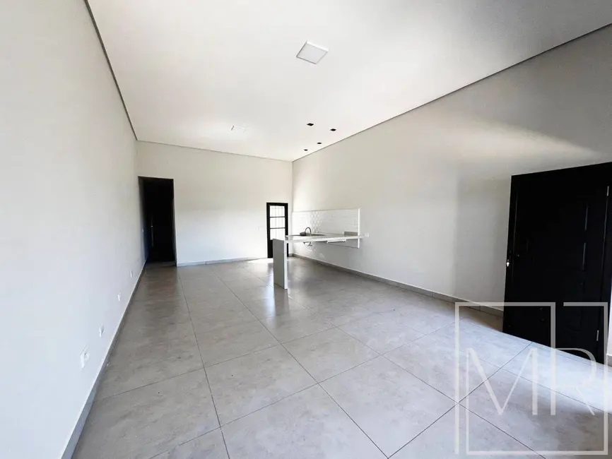 Foto 2 de Casa com 2 quartos à venda, 125m2 em Jardim São Felipe, Atibaia - SP