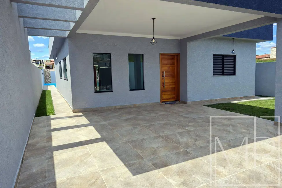 Foto 2 de Casa com 3 quartos à venda, 384m2 em Atibaia - SP