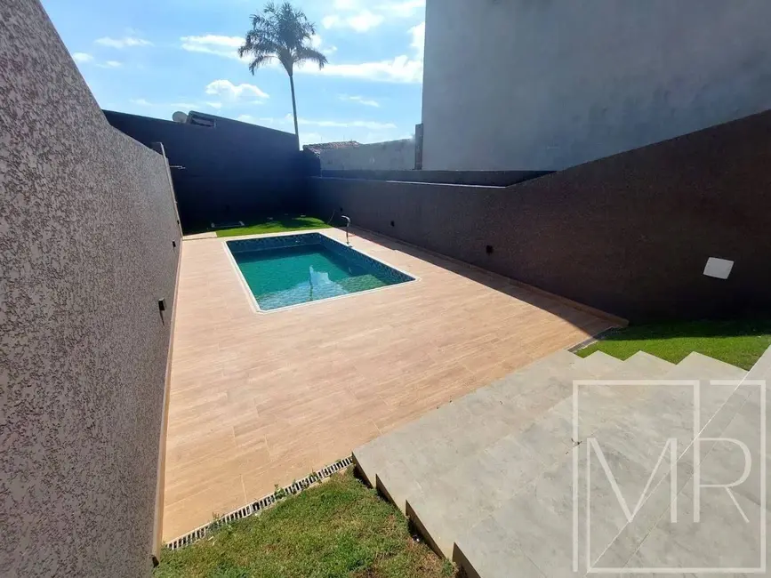 Foto 6 de Casa com 3 quartos à venda e para alugar, 232m2 em Atibaia - SP