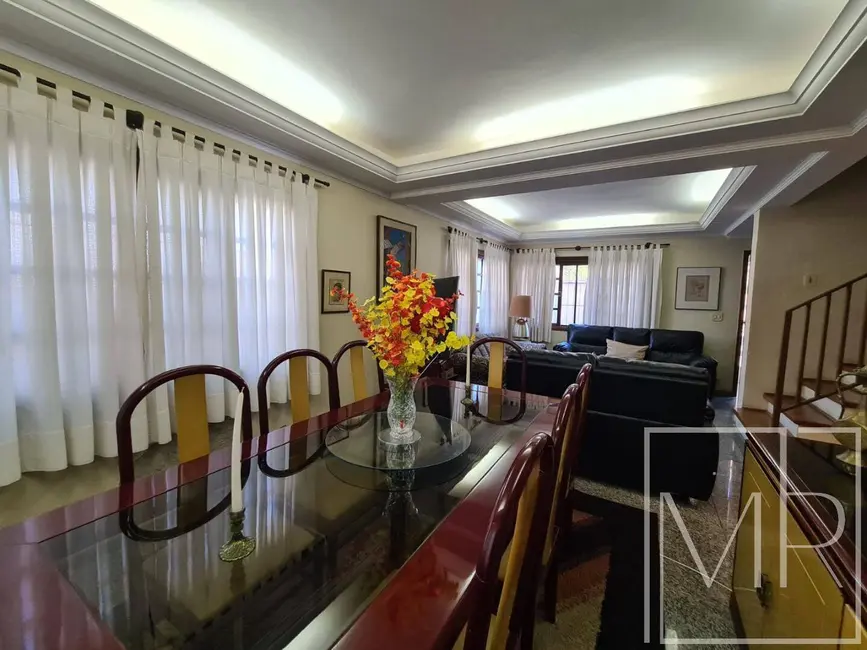 Foto 2 de Casa com 3 quartos à venda, 250m2 em Vila Santista, Atibaia - SP