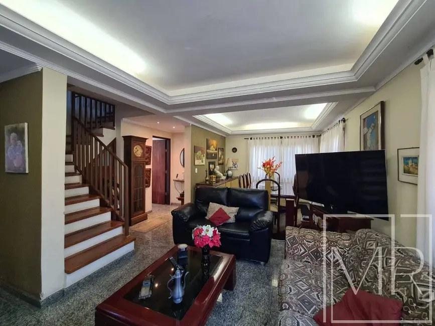 Foto 3 de Casa com 3 quartos à venda, 250m2 em Vila Santista, Atibaia - SP