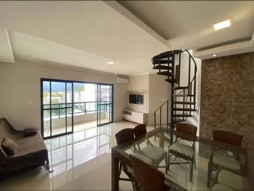 Foto 2 de Cobertura com 3 quartos para alugar, 169m2 em Silop, Ubatuba - SP