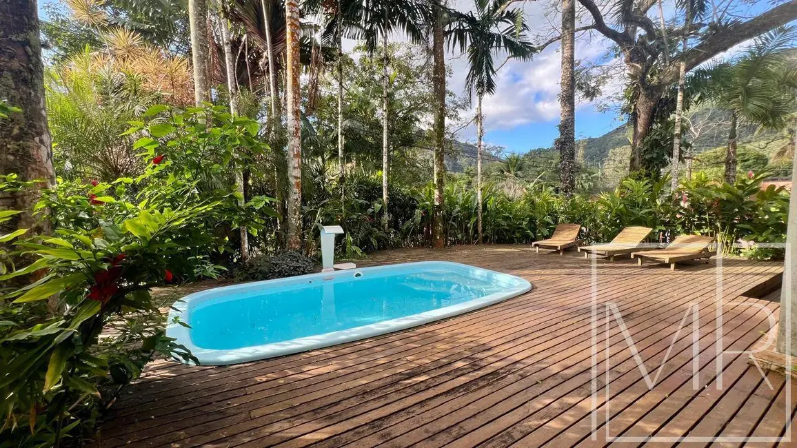 Foto 4 de Casa com 3 quartos à venda, 360m2 em Ubatuba - SP