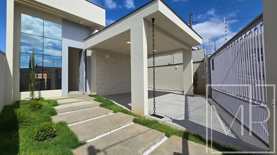 Foto 1 de Casa com 3 quartos à venda, 440m2 em Atibaia - SP