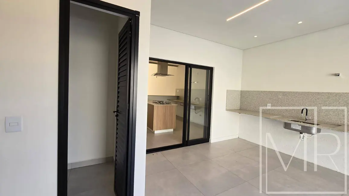 Foto 8 de Casa com 3 quartos à venda, 440m2 em Atibaia - SP