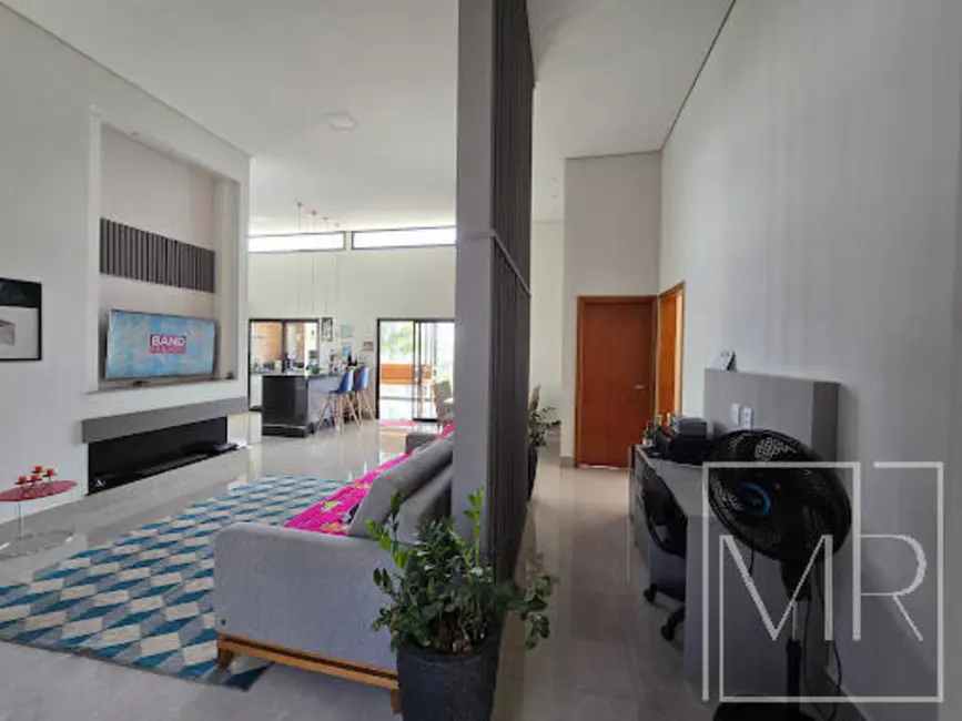 Casa com 3 quartos à venda, 600m2 em Condomínio Serra da Estrela, Atibaia - SP - imagem 3 Foto 3 de Casa com 3 quartos à venda, 600m2 em Condomínio Serra da Estrela, Atibaia - SP