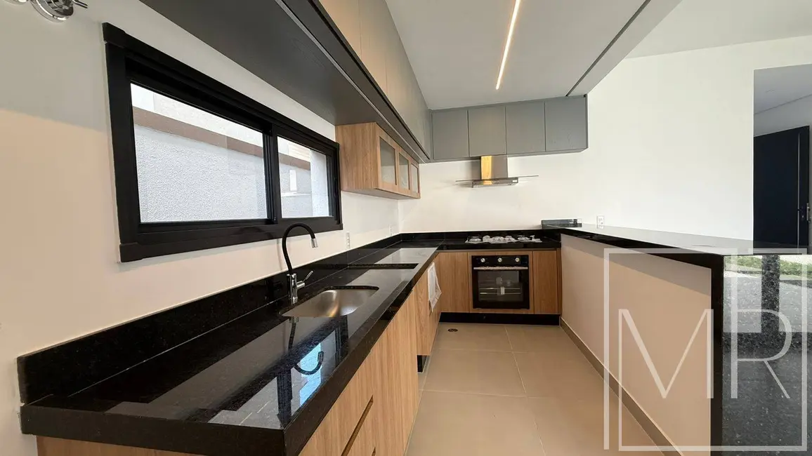 Foto 3 de Casa com 3 quartos à venda, 245m2 em Vila Santista, Atibaia - SP
