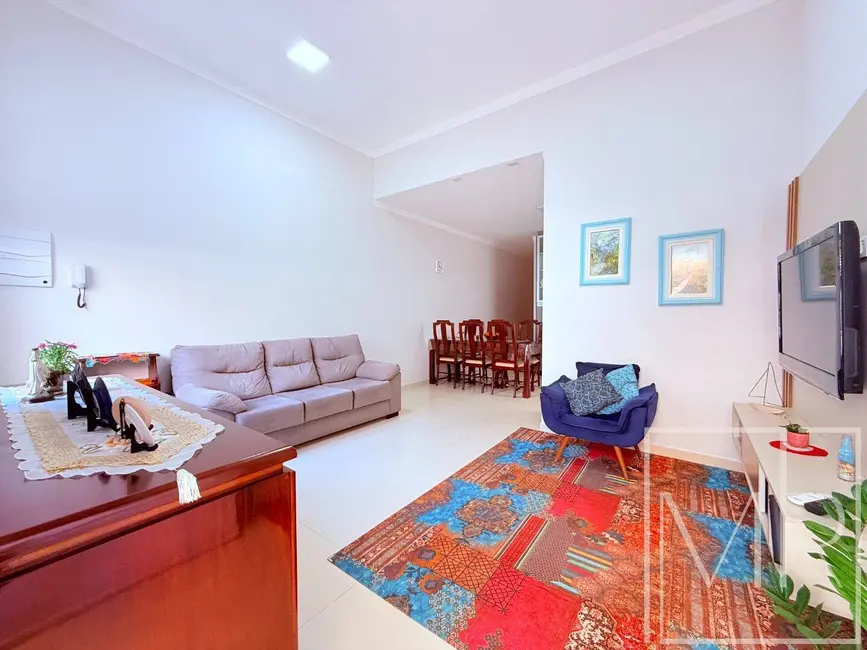 Foto 2 de Casa com 3 quartos à venda, 180m2 em Jardim dos Pinheiros, Atibaia - SP