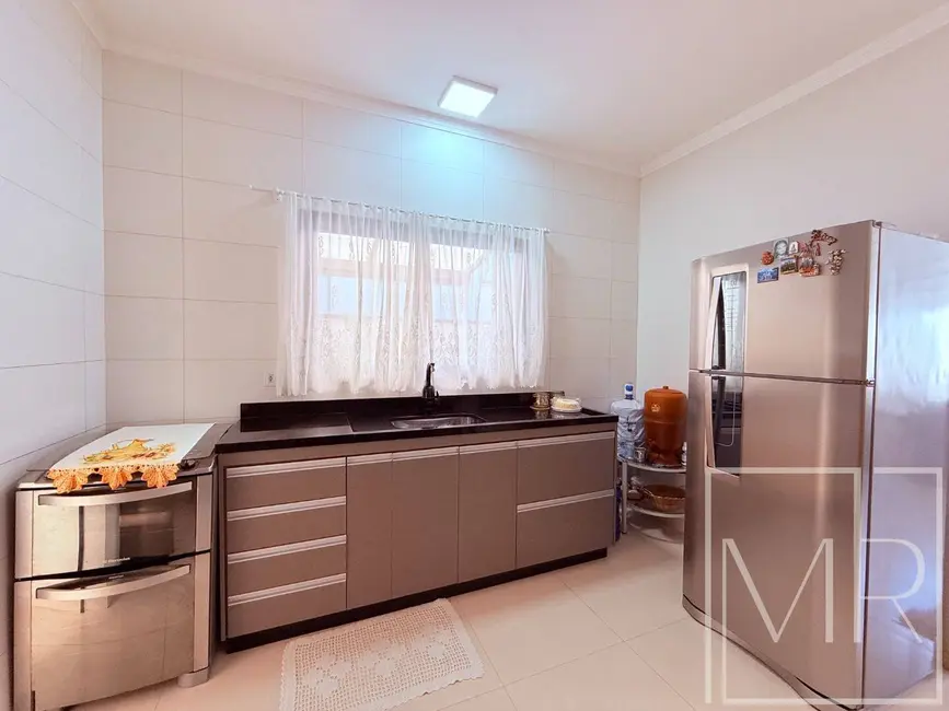 Foto 5 de Casa com 3 quartos à venda, 180m2 em Jardim dos Pinheiros, Atibaia - SP