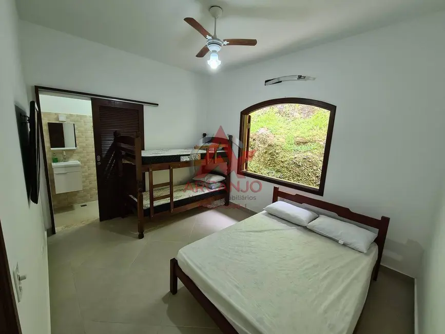 Foto 3 de Casa com 3 quartos à venda, 97m2 em Ubatuba - SP