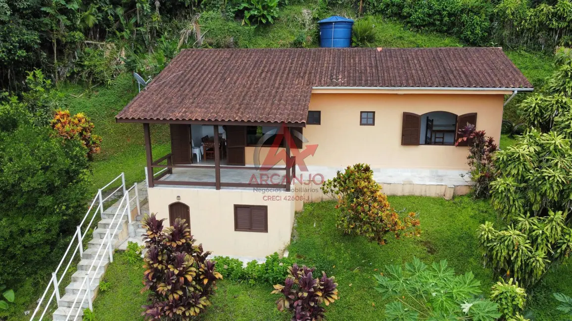 Foto 1 de Casa com 3 quartos à venda, 97m2 em Ubatuba - SP