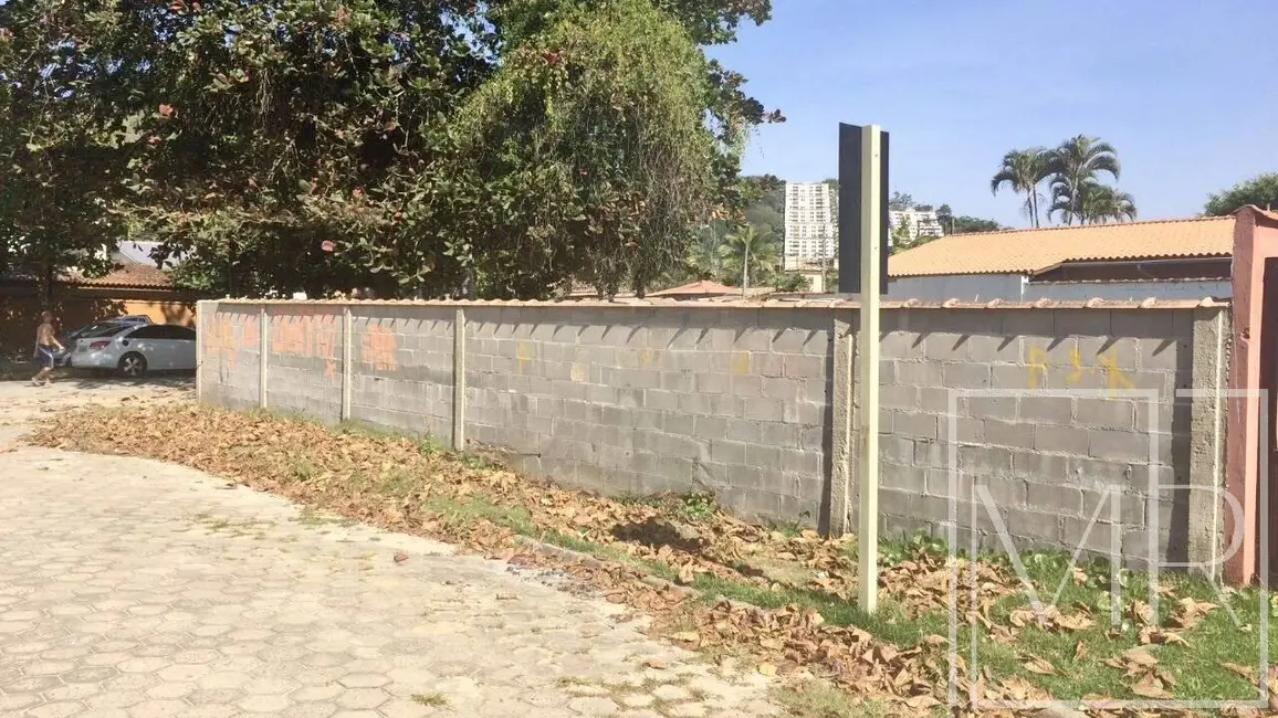Foto 2 de Terreno / Lote à venda, 373m2 em Ubatuba - SP
