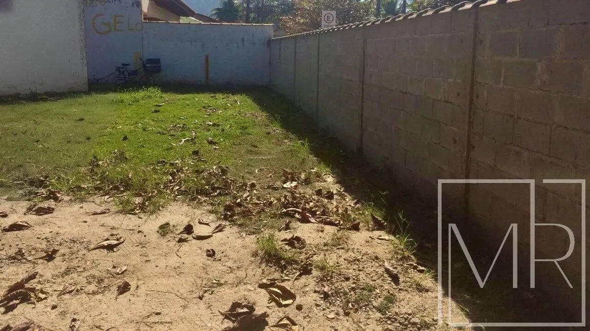Foto 6 de Terreno / Lote à venda, 373m2 em Ubatuba - SP