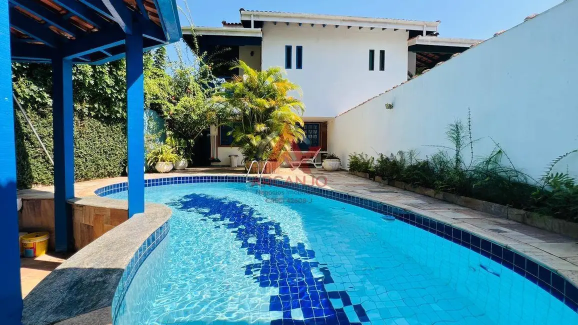 Foto 1 de Casa com 4 quartos à venda, 258m2 em Ubatuba - SP