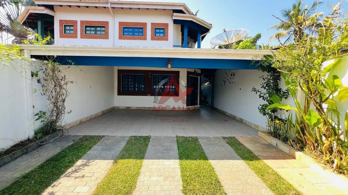Foto 2 de Casa com 4 quartos à venda, 258m2 em Ubatuba - SP