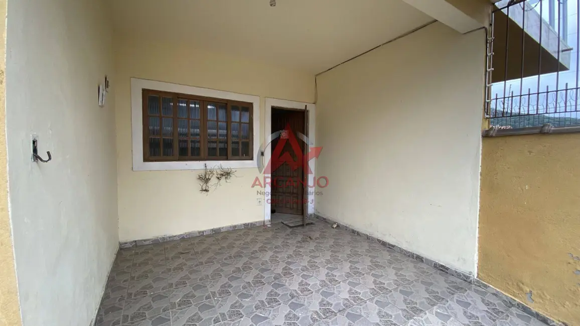 Sobrado com 2 quartos à venda, 150m2 em Ubatuba - SP - imagem 2 Foto 2 de Sobrado com 2 quartos à venda, 150m2 em Ubatuba - SP