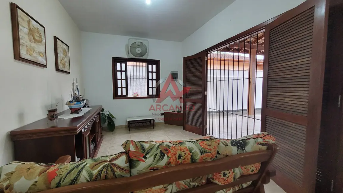 Casa com 3 quartos à venda, 120m2 em Ubatuba - SP - imagem 8 Foto 8 de Casa com 3 quartos à venda, 120m2 em Ubatuba - SP