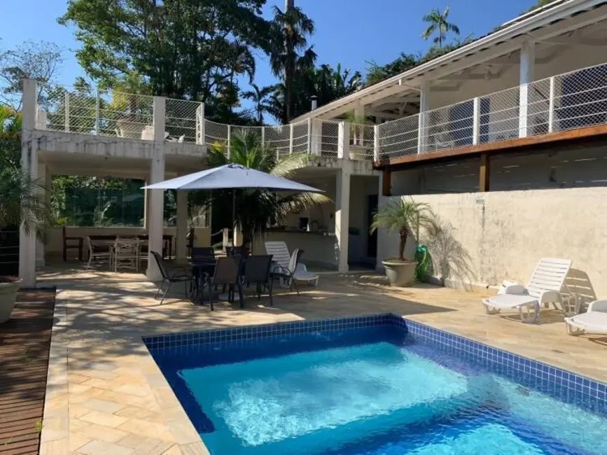 Casa com 3 quartos à venda, 437m2 em Ubatuba - SP - imagem 1 Foto 1 de Casa com 3 quartos à venda, 437m2 em Ubatuba - SP