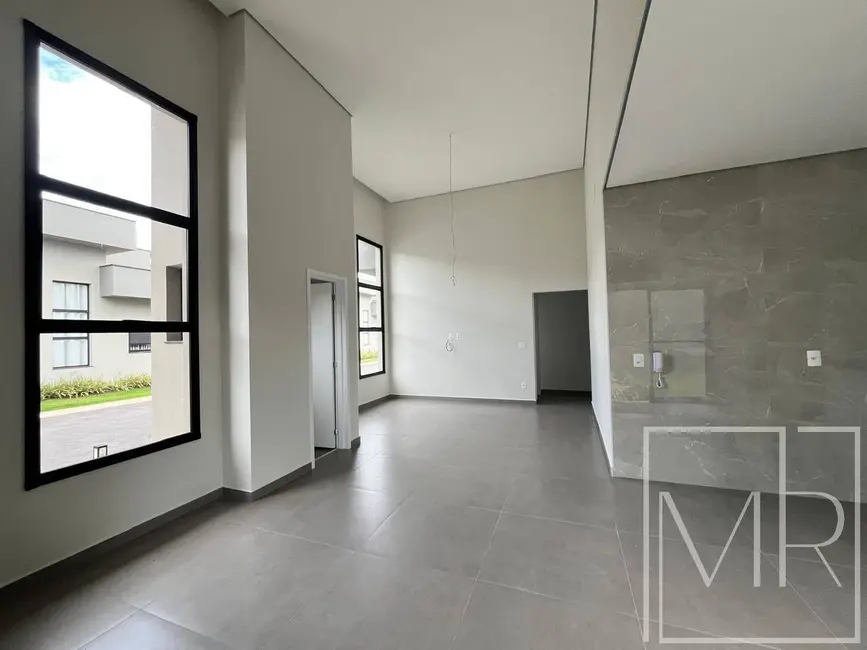 Foto 2 de Casa com 3 quartos à venda, 253m2 em Vila Santista, Atibaia - SP
