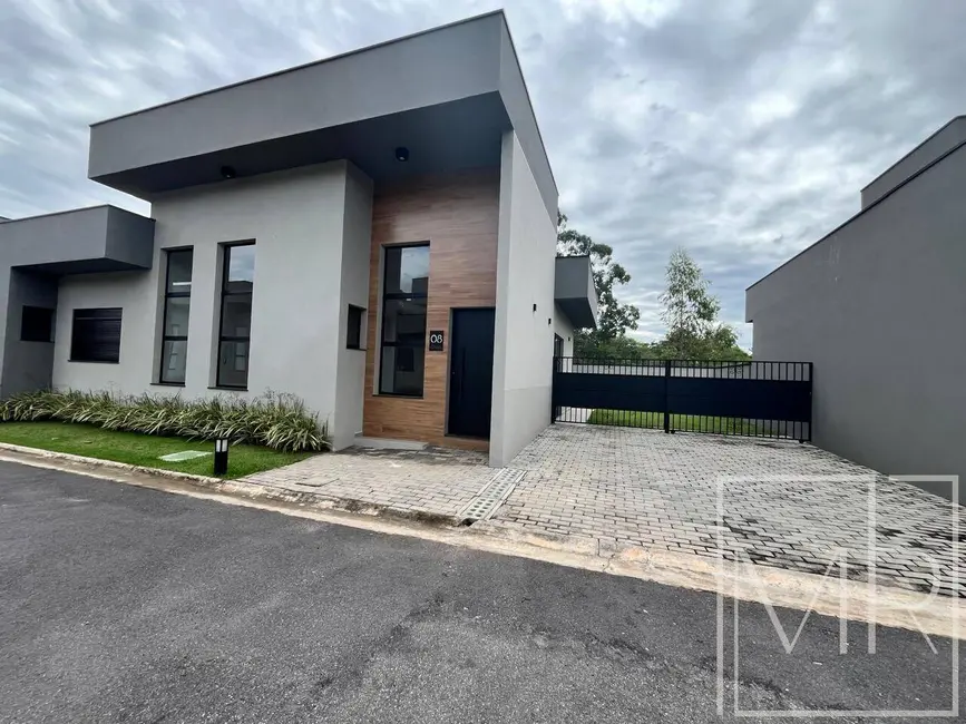 Foto 1 de Casa com 3 quartos à venda, 253m2 em Vila Santista, Atibaia - SP