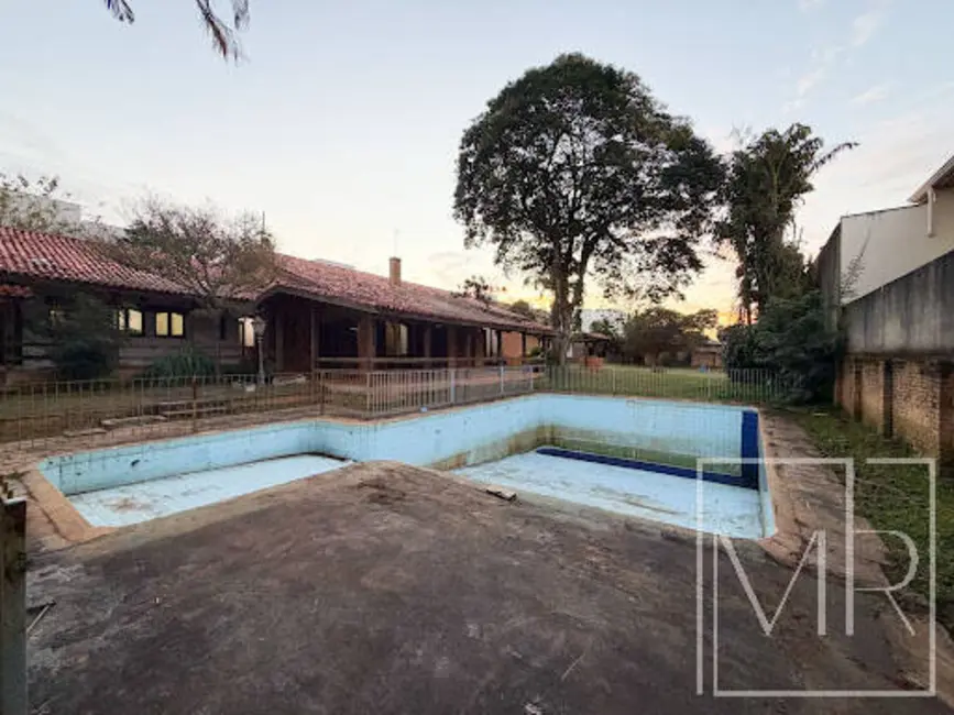 Foto 9 de Casa com 4 quartos à venda, 2015m2 em Vila Petrópolis, Atibaia - SP