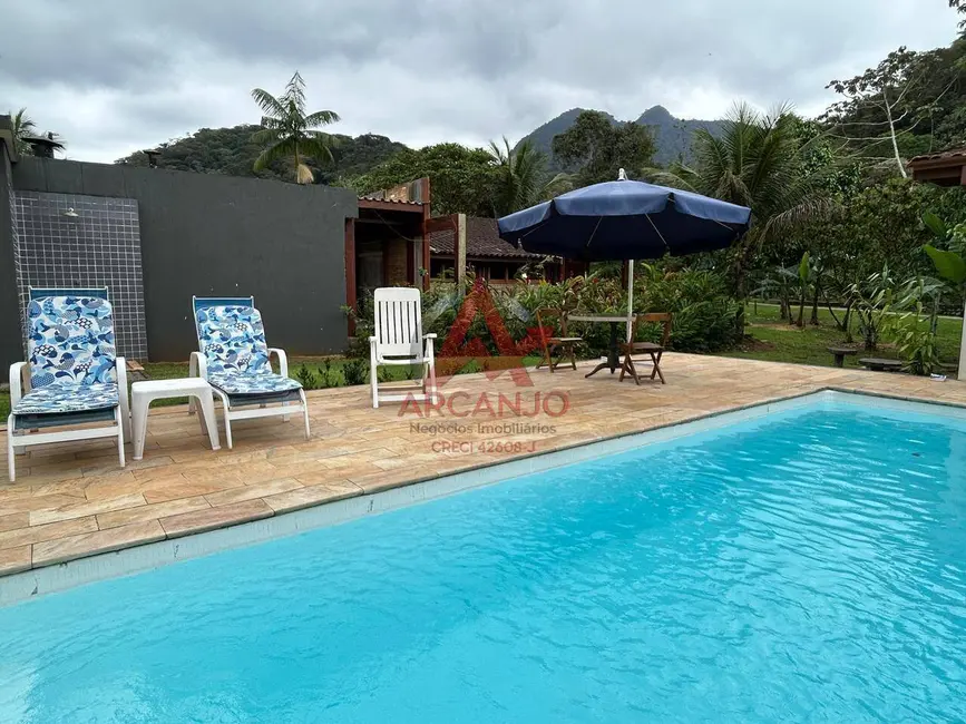 Casa de Condomínio com 3 quartos à venda, 1400m2 em Ubatuba - SP - imagem 3 Foto 3 de Casa de Condomínio com 3 quartos à venda, 1400m2 em Ubatuba - SP