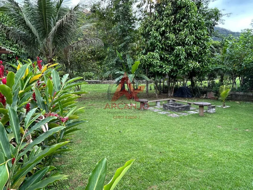 Casa de Condomínio com 3 quartos à venda, 1400m2 em Ubatuba - SP - imagem 9 Foto 9 de Casa de Condomínio com 3 quartos à venda, 1400m2 em Ubatuba - SP
