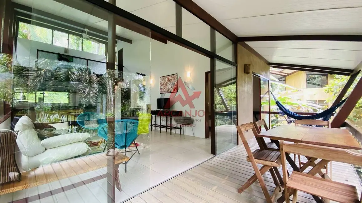 Foto 2 de Casa com 3 quartos à venda, 180m2 em Ubatuba - SP